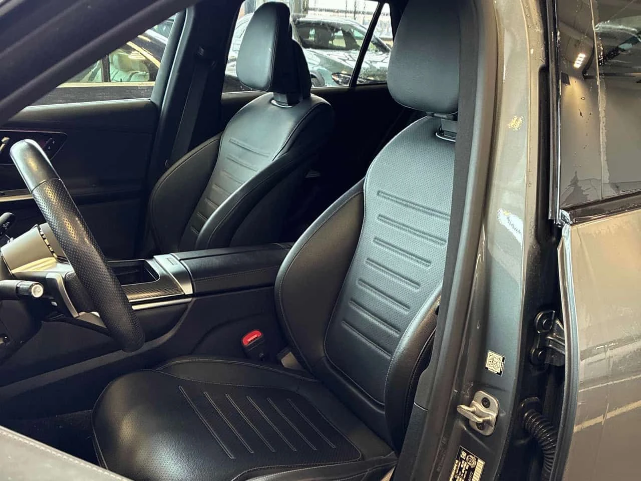 Mercedes-Benz GLC * 300 * CARFAX * ЦЕНА ДО БГ, снимка 12 - Автомобили и джипове - 54215942