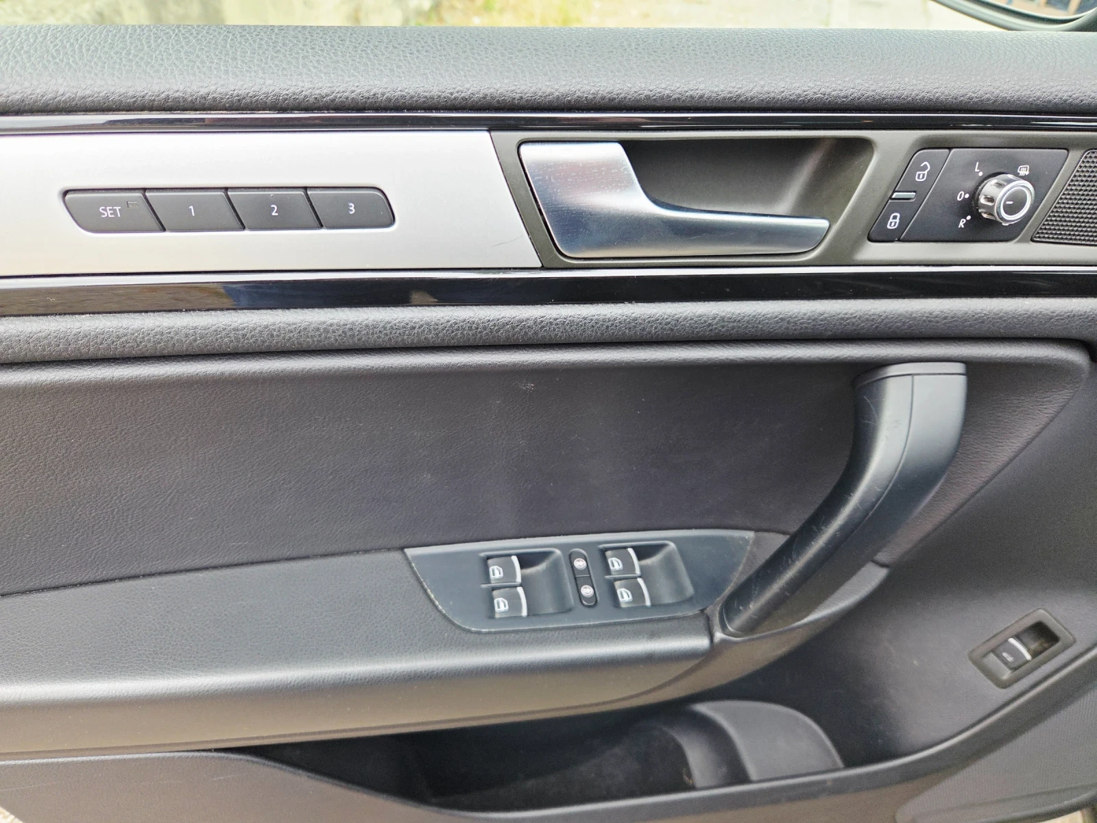 VW Touareg 3, 000TDI EURO5B, снимка 14 - Автомобили и джипове - 55136424
