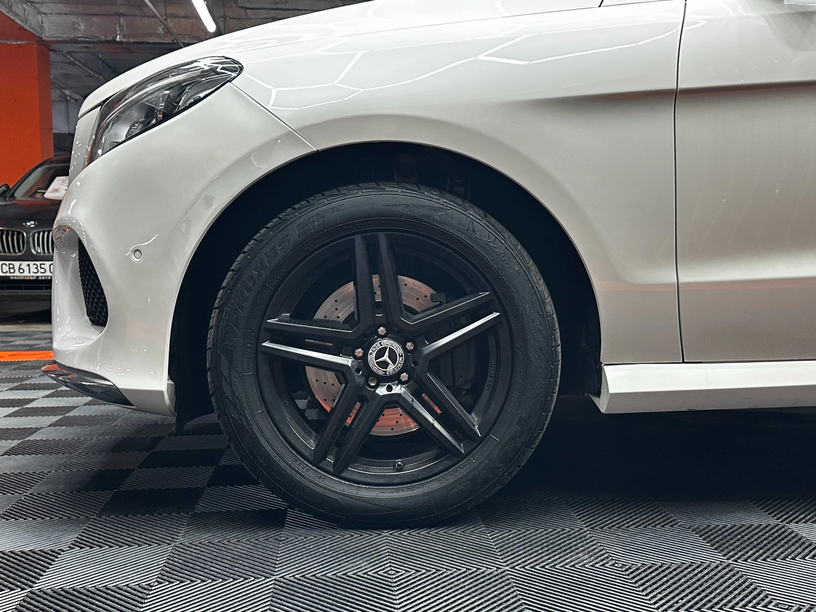 Mercedes-Benz GLE 350 AMG Пакет/ГАРАНЦИЯ, снимка 7 - Автомобили и джипове - 55141649