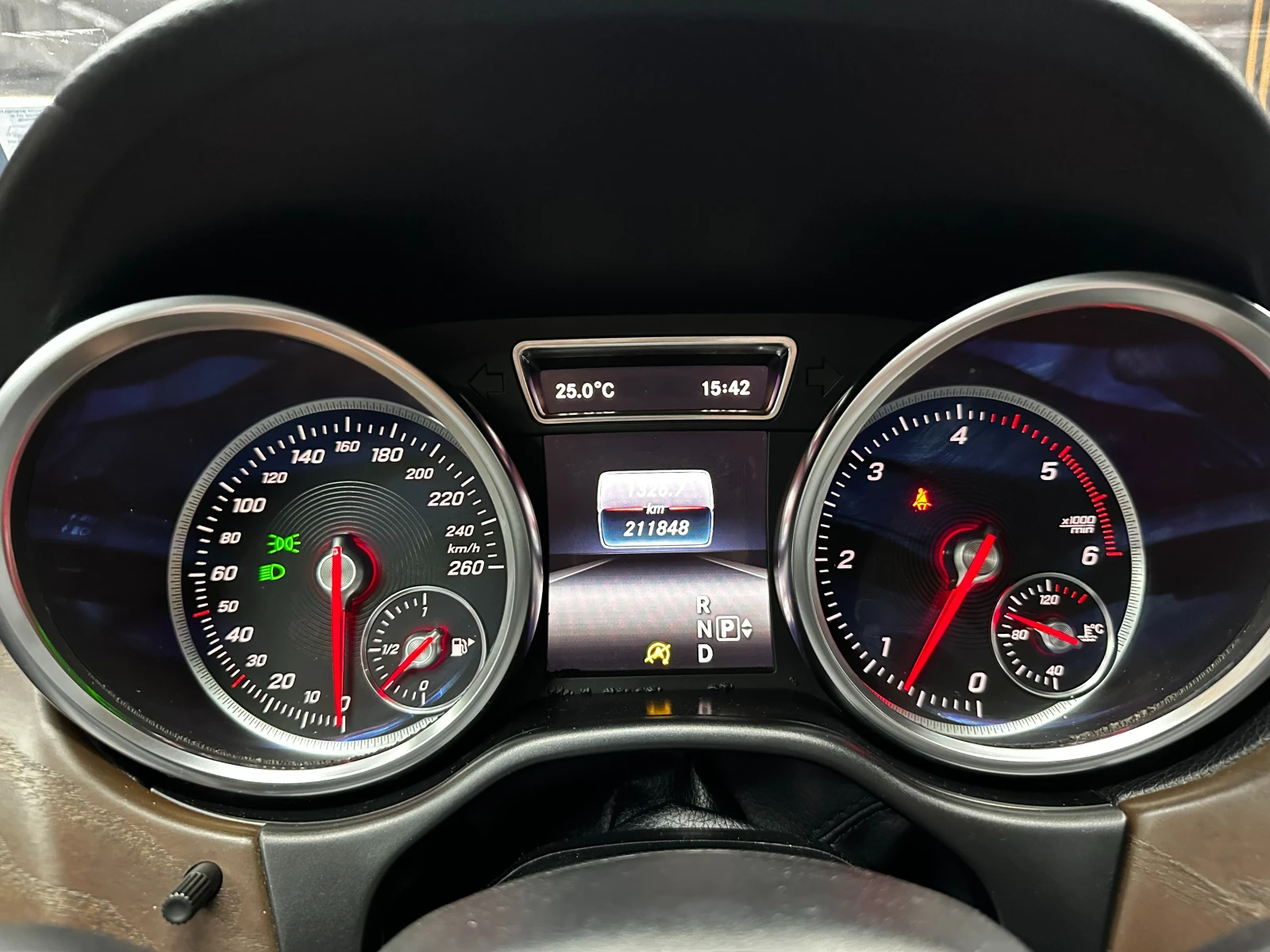 Mercedes-Benz GLE 350 AMG Пакет/ГАРАНЦИЯ, снимка 17 - Автомобили и джипове - 55141649