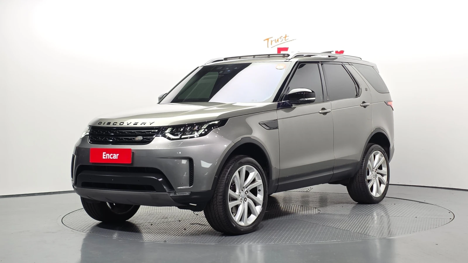 Land Rover Discovery 3.0* TD6 First Edition* , снимка 2 - Автомобили и джипове - 55278764