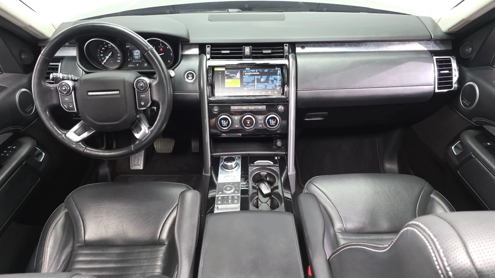 Land Rover Discovery 3.0* TD6 First Edition* , снимка 5 - Автомобили и джипове - 55278764