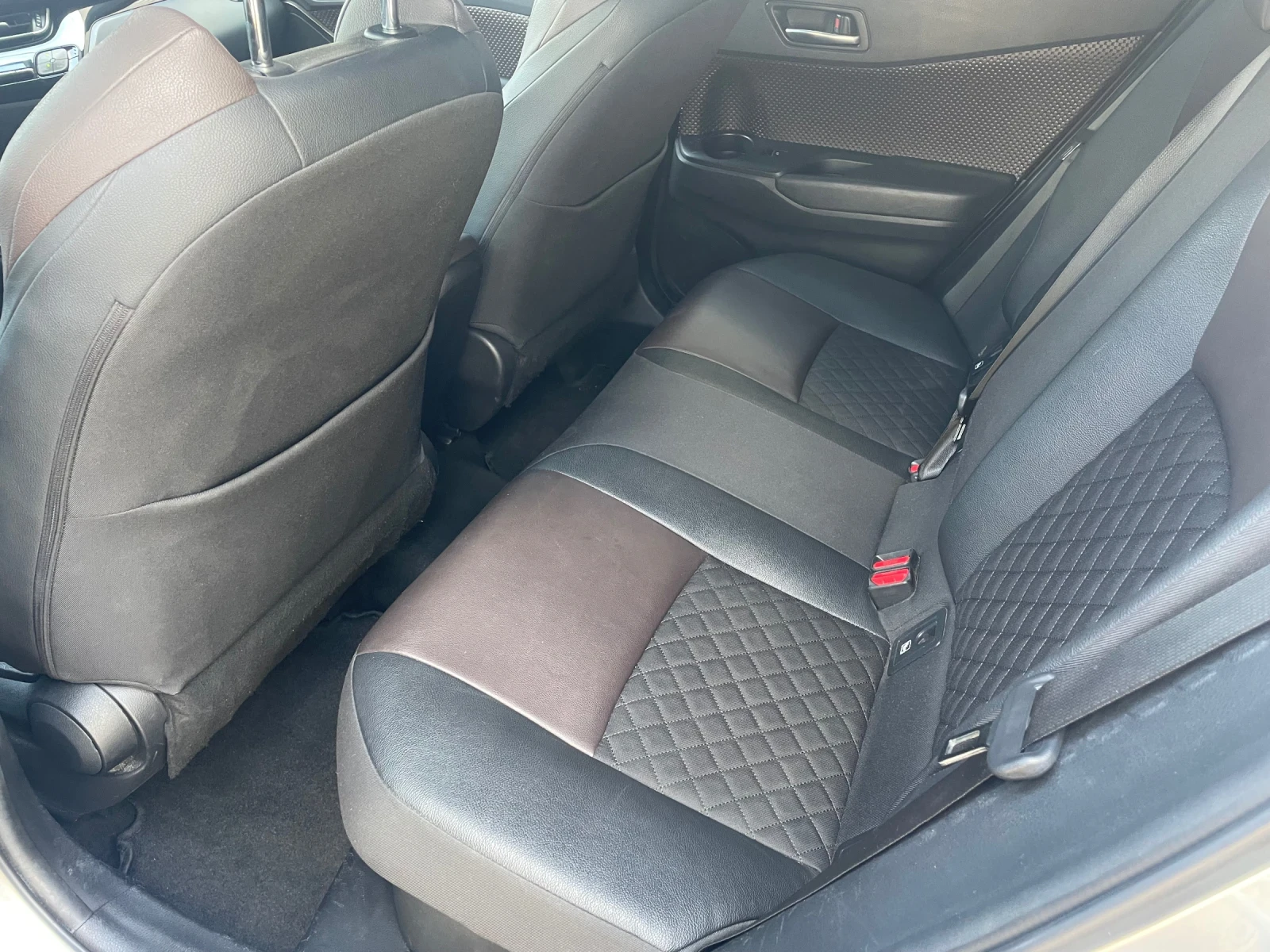 Toyota C-HR 1.8 🔝 Hybrid, снимка 9 - Автомобили и джипове - 55950724