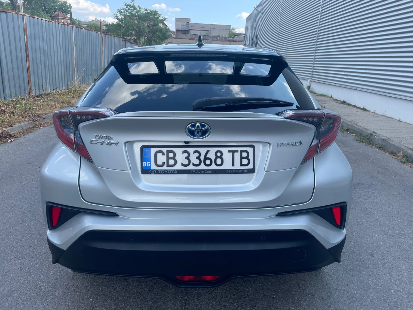 Toyota C-HR 1.8 🔝 Hybrid, снимка 4 - Автомобили и джипове - 55950724