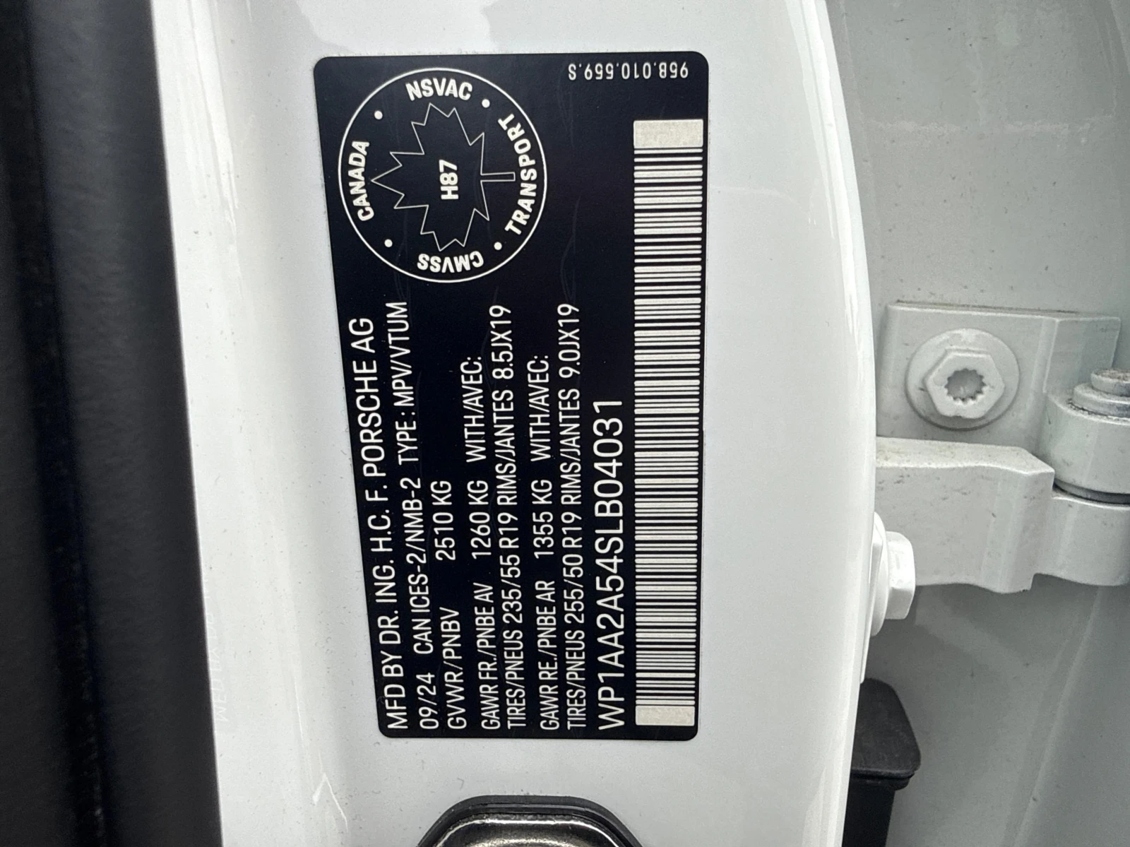 Porsche Macan * AWD * CARFAX * ОПЦИЯ ЗА ФИНАНСИРАНЕ, снимка 11 - Автомобили и джипове - 56059358