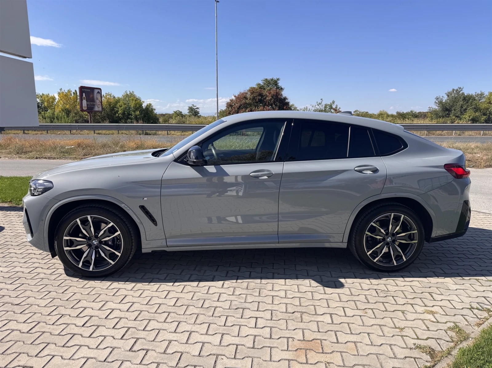 BMW X4 M40i, снимка 3 - Автомобили и джипове - 56327394