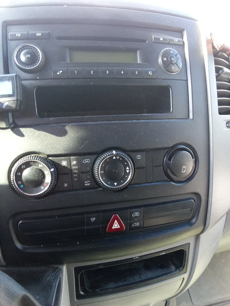 VW Crafter, снимка 10 - Бусове и автобуси - 52695558