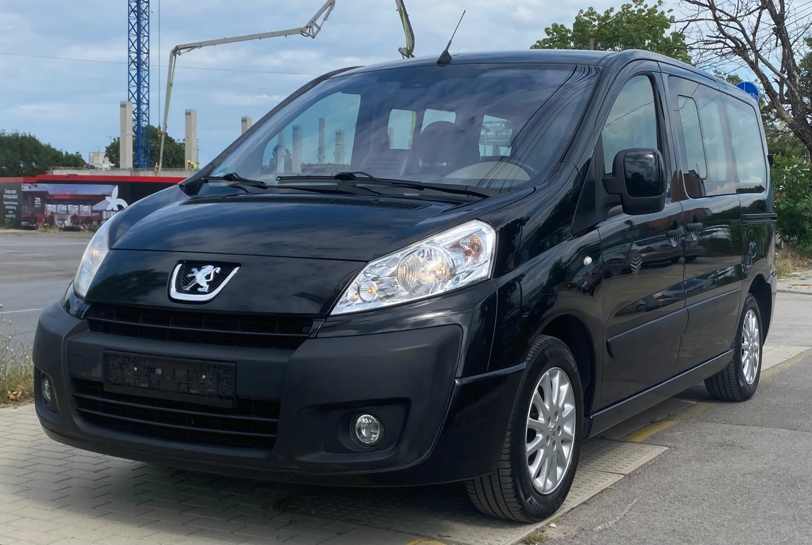 Peugeot Expert 2.0 HDI 136 к.с. 145 ХИЛ.КМ-Сервизна история !