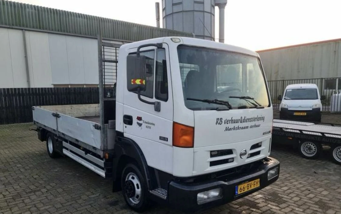 Nissan Atleon, снимка 4 - Камиони - 54921704