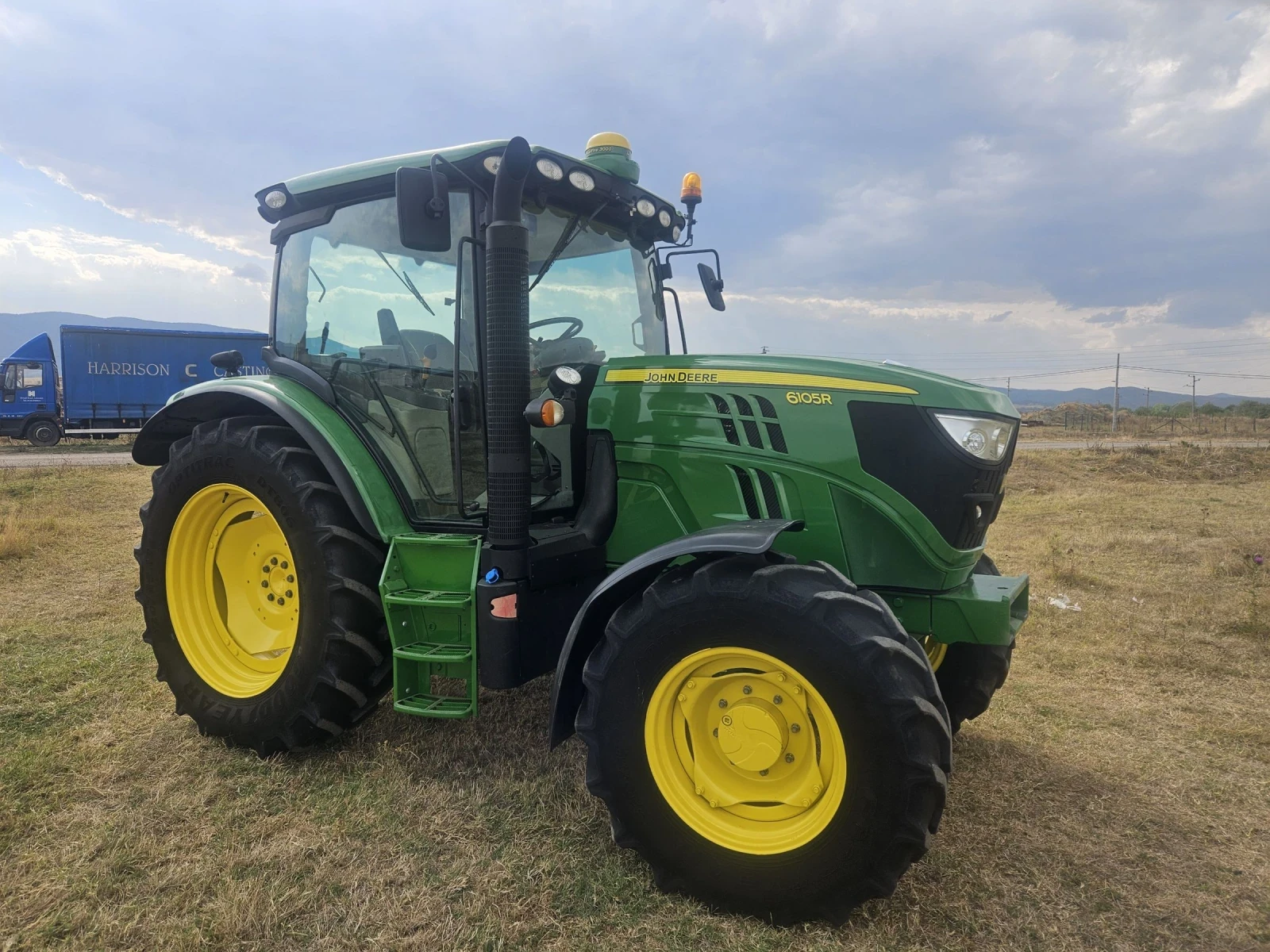 Трактор John Deere 6105R - изображение 5