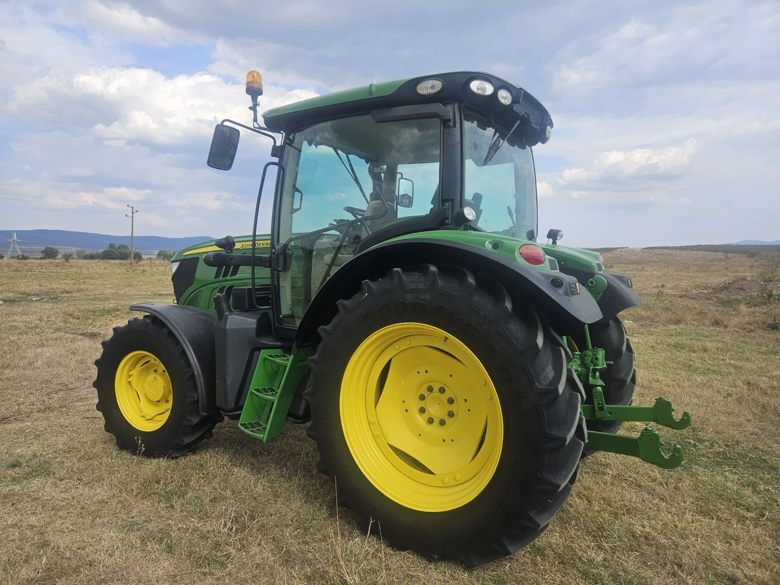 Трактор John Deere 6105R - изображение 9