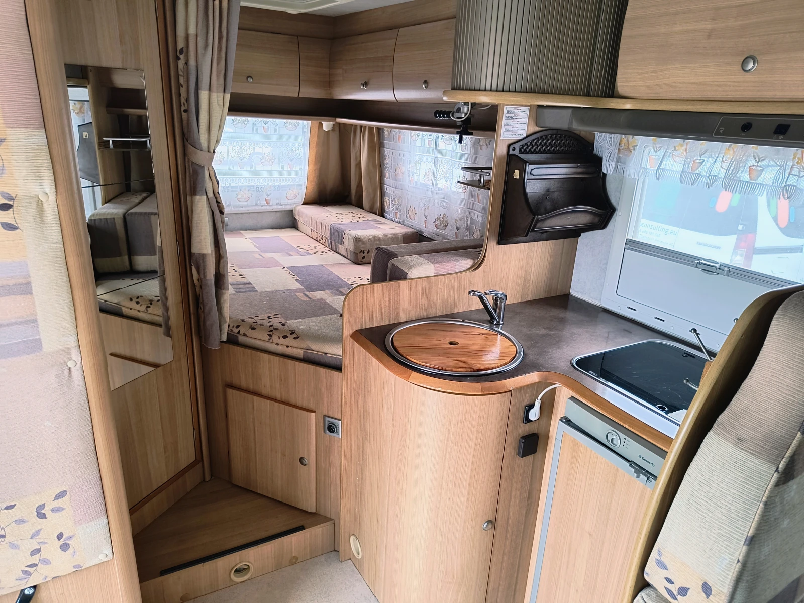 Кемпер Ford 2.4TDCi/125кс/КЛИМАТИК/RIMOR Sailer, снимка 10 - Каравани и кемпери - 56110568