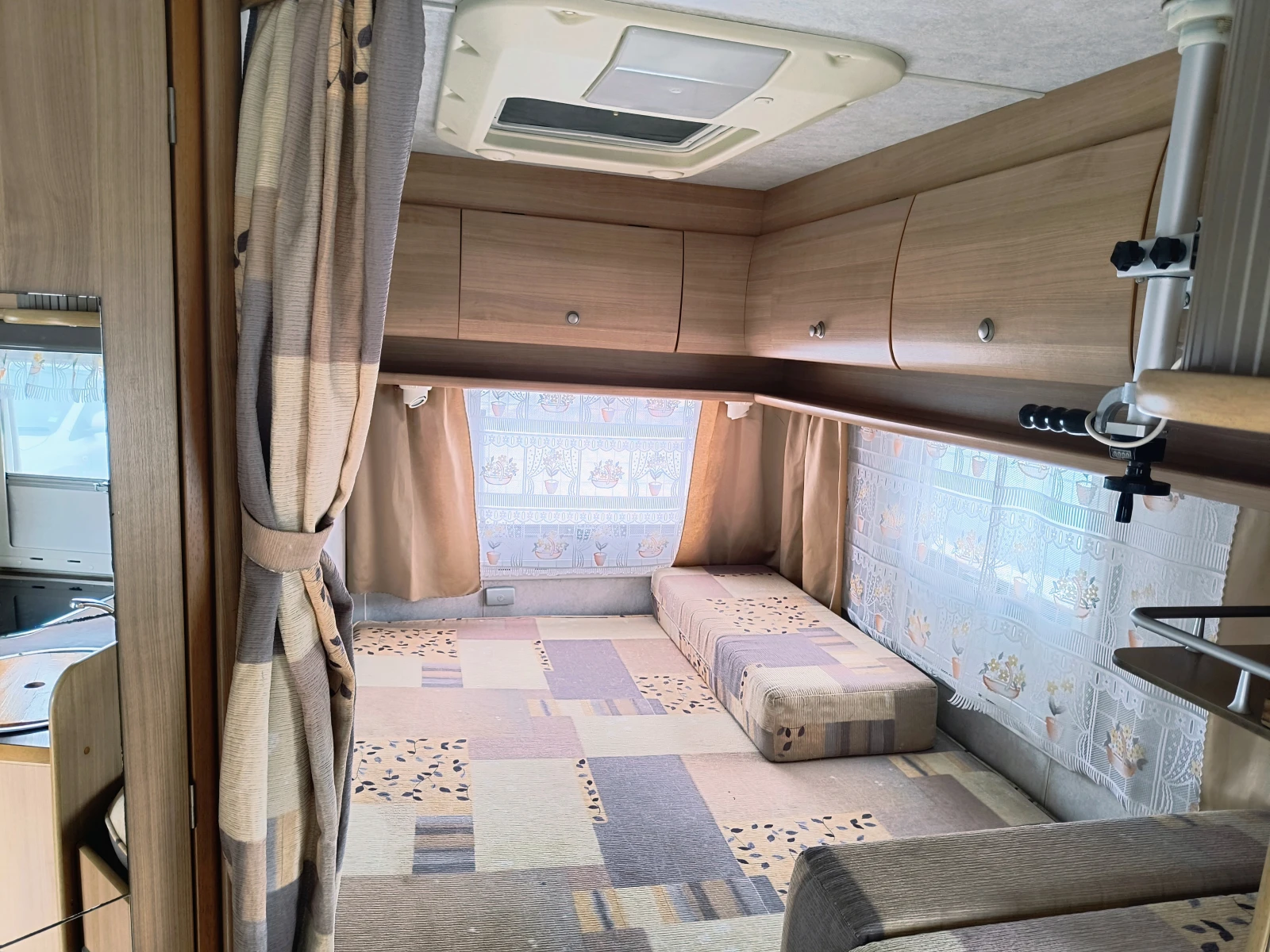 Кемпер Ford 2.4TDCi/125кс/КЛИМАТИК/RIMOR Sailer, снимка 11 - Каравани и кемпери - 56110568