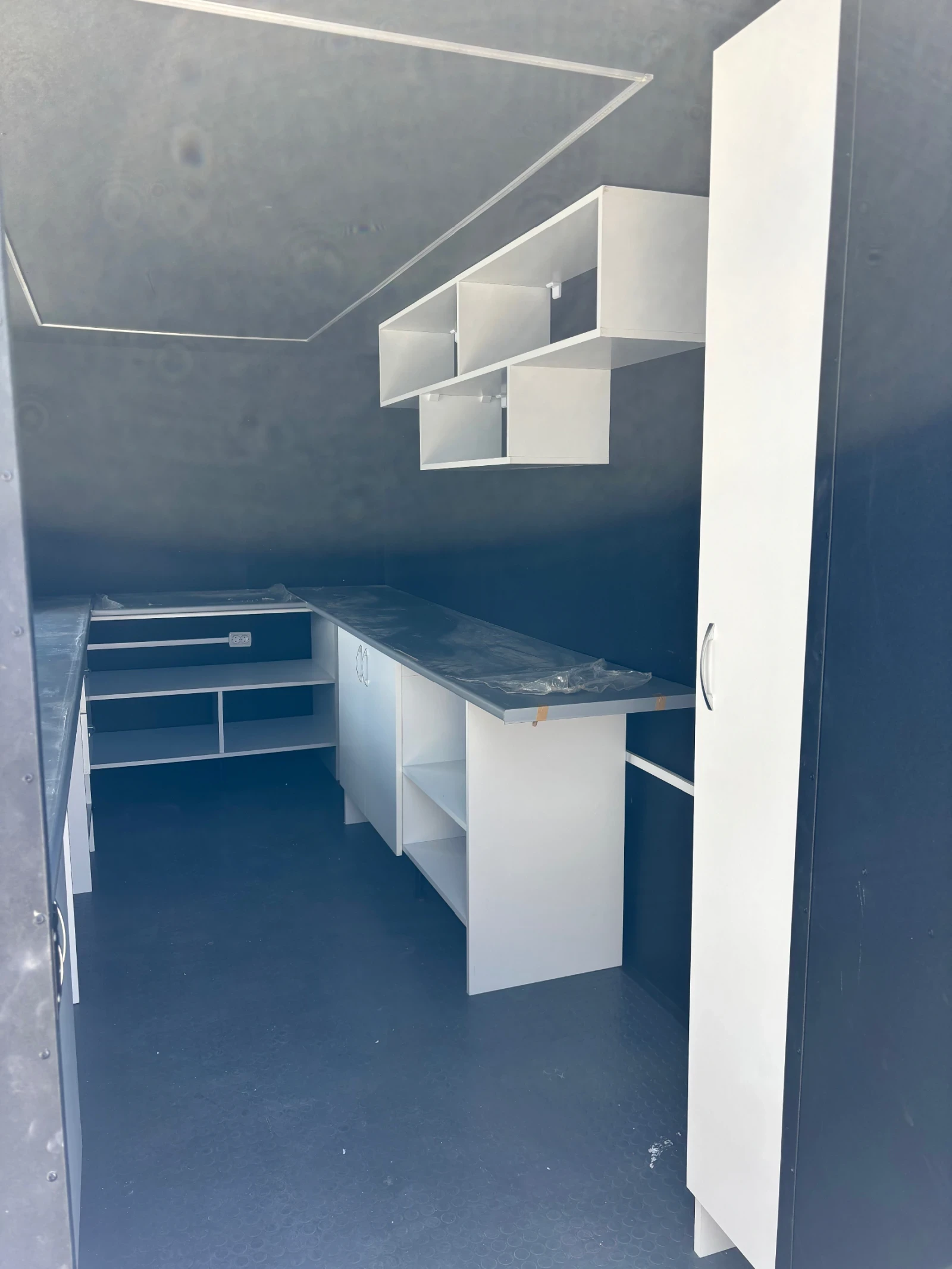 За автомобил Други Ремарке Каравана  Бързо Хранене , снимка 7 - Ремаркета - 54165182