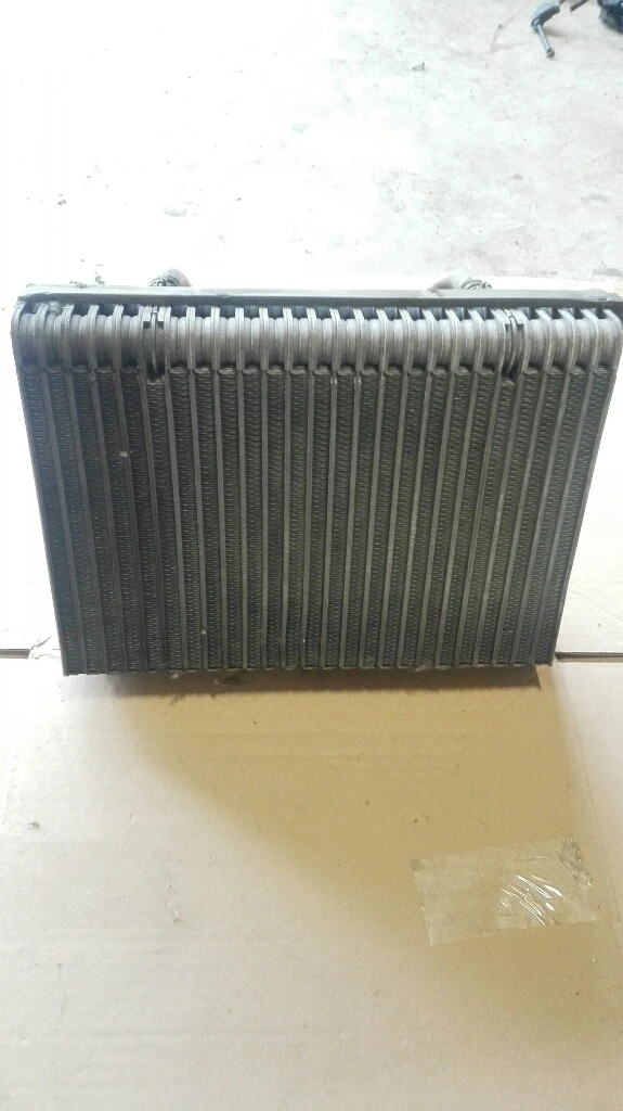 Радиатор климатик вътрешен Сааб 9-5 2.2тид (4)