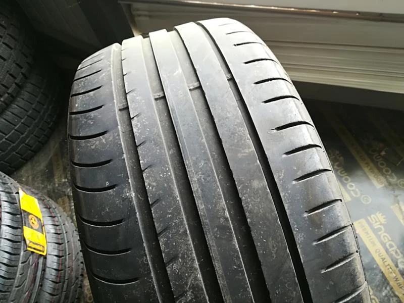 Гуми Летни 225/40R18, снимка 2 - Гуми и джанти - 21761183