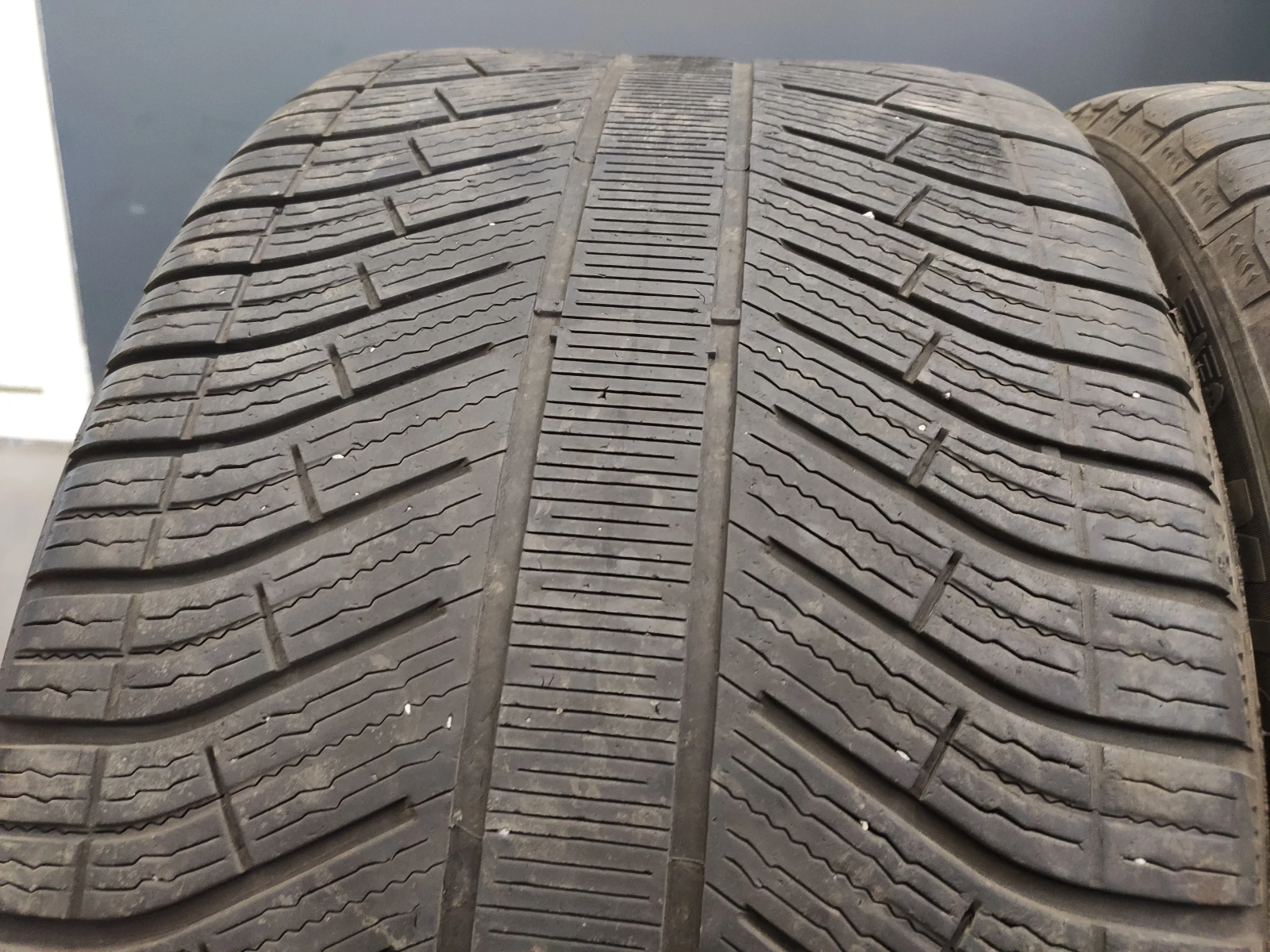  305/35R21 | Mobile.bg   2