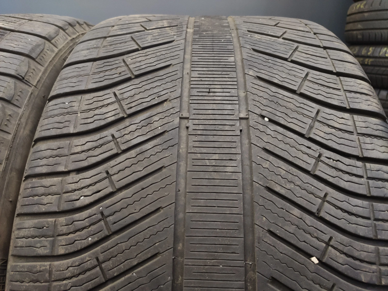  305/35R21 | Mobile.bg   1