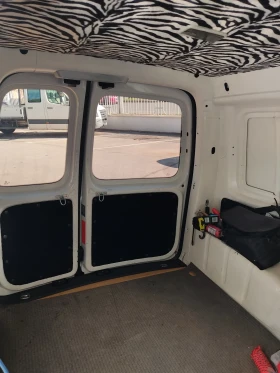 VW Caddy 2.0 I CNG -Метан, снимка 4