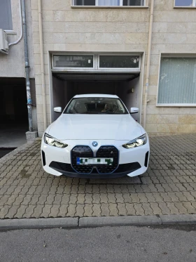 BMW i4 edrive40 | HUD | LED | Heat pump | Гаранция, снимка 1
