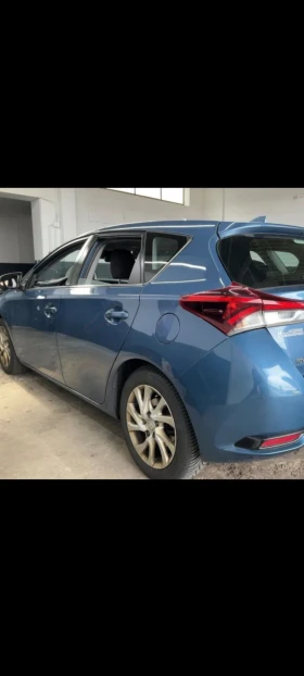 Toyota Auris 1.6 Д-4Д /112 КОНЯ, снимка 9