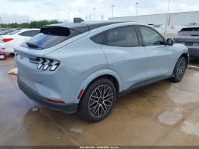 Ford Mustang Mach-E Premium, снимка 4