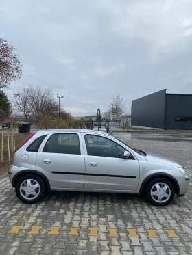 Opel Corsa 1.2i Климатик, снимка 5