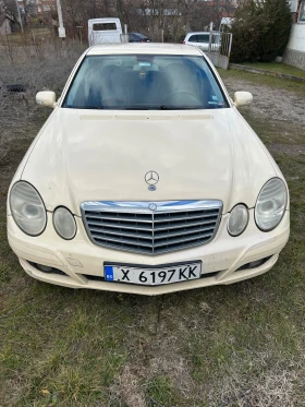 Mercedes-Benz E 220, снимка 1