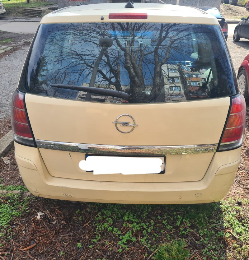 Opel Zafira, снимка 3 - Автомобили и джипове - 44720160