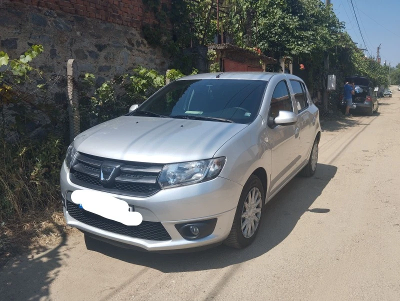 Dacia Sandero 1, 2  Газ, снимка 3 - Автомобили и джипове - 46674760