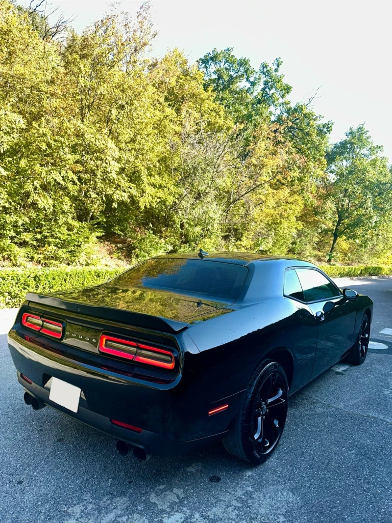 Dodge Challenger 5.7 R/T PLUS, снимка 5 - Автомобили и джипове - 47526829