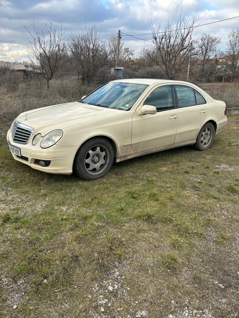 Mercedes-Benz E 220, снимка 2 - Автомобили и джипове - 48965117