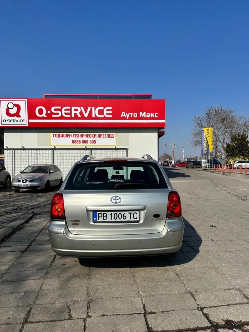 Toyota Avensis Комби, снимка 4 - Автомобили и джипове - 49025467