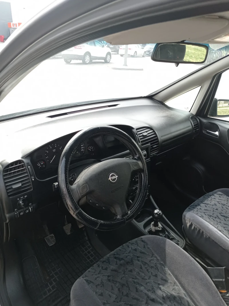 Opel Zafira, снимка 10 - Автомобили и джипове - 49608391