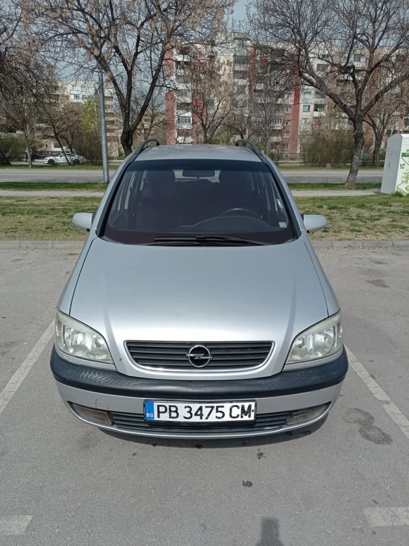 Opel Zafira, снимка 1 - Автомобили и джипове - 49608391