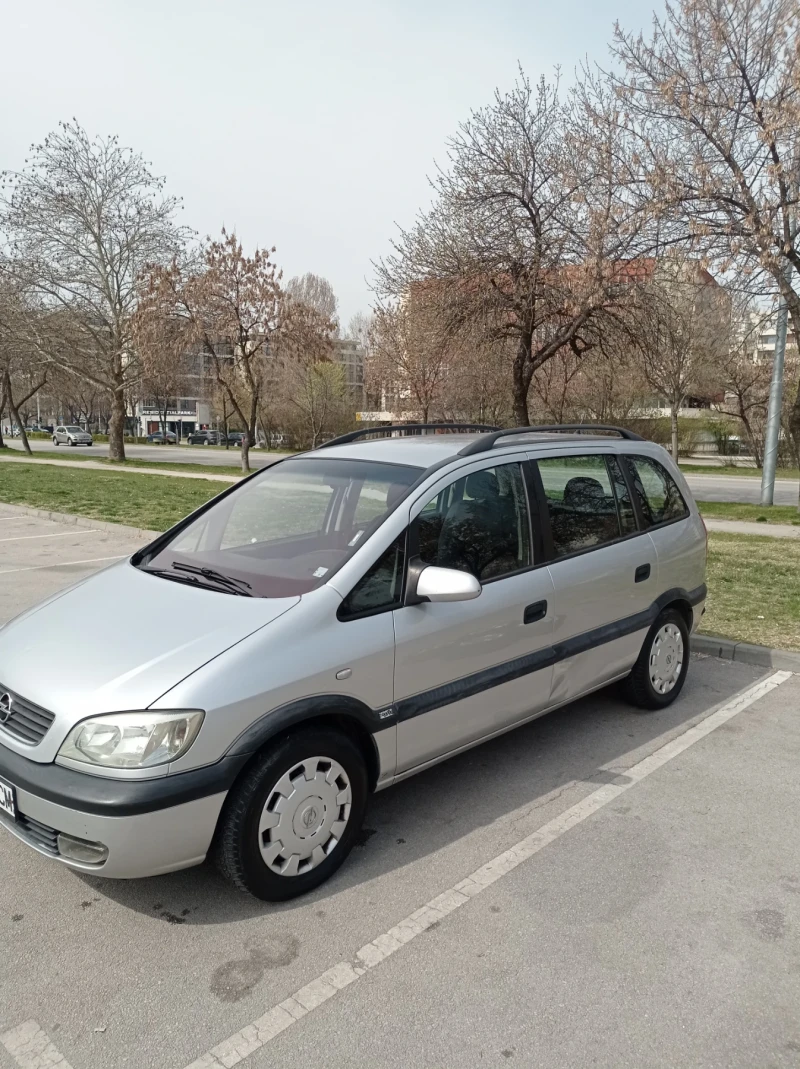 Opel Zafira, снимка 4 - Автомобили и джипове - 49608391