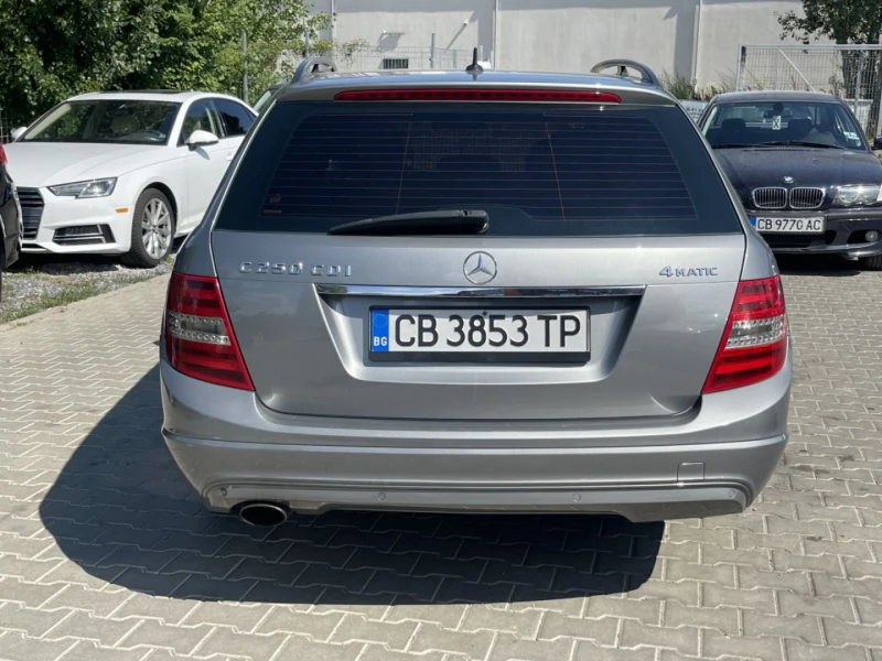 Mercedes-Benz C 250 CDI Blue Efficiency 4Matic Auto 204 к.с Навигация, снимка 5 - Автомобили и джипове - 52612292