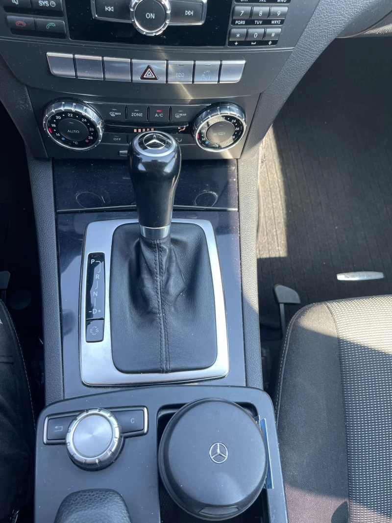 Mercedes-Benz C 250 CDI Blue Efficiency 4Matic Auto 204 к.с Навигация, снимка 13 - Автомобили и джипове - 52612292