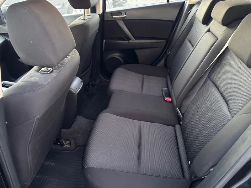 Mazda 3 1.6 CD 109k, снимка 10 - Автомобили и джипове - 52381037
