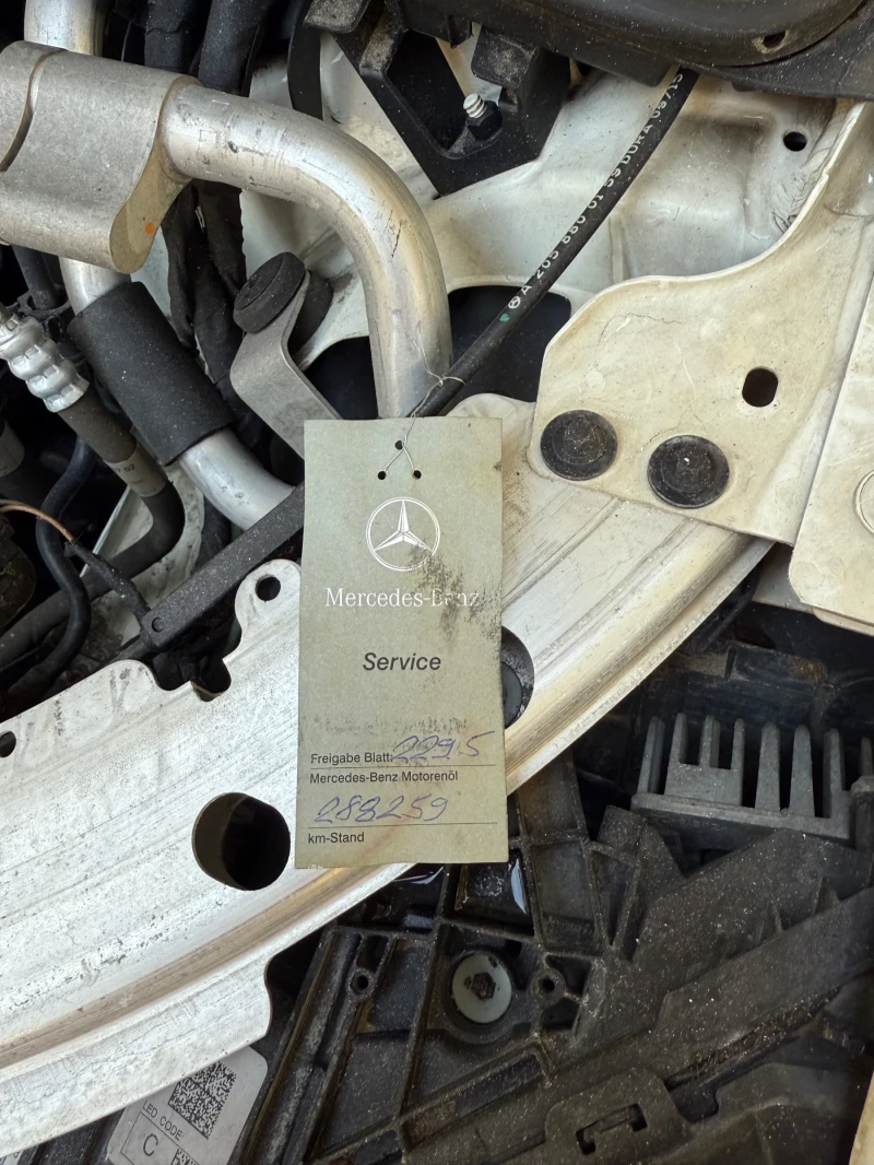 Mercedes-Benz C 250 AMG Line Burm/Pano/Лизинг, снимка 16 - Автомобили и джипове - 52459200