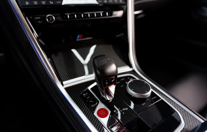 BMW M8 Competition, снимка 7 - Автомобили и джипове - 52565150