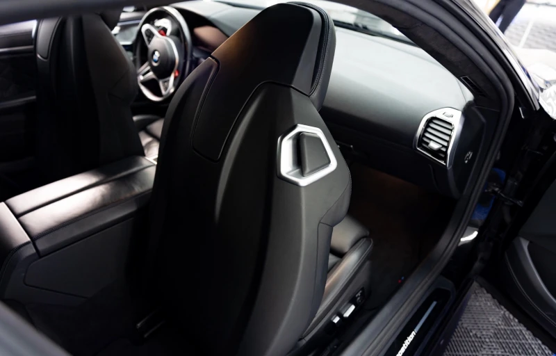 BMW M8 Competition, снимка 6 - Автомобили и джипове - 52565150