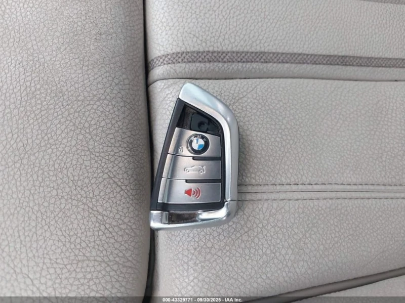 BMW 540 * CARFAX * БЕЗ ПЪРВОНАЧАЛНА ВНОСКА, снимка 11 - Автомобили и джипове - 52567447