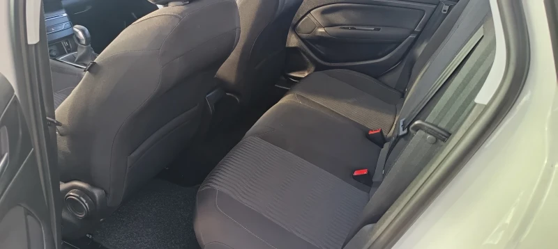 Peugeot 308 1.6 HDI * 16г. Италия , снимка 13 - Автомобили и джипове - 52627087