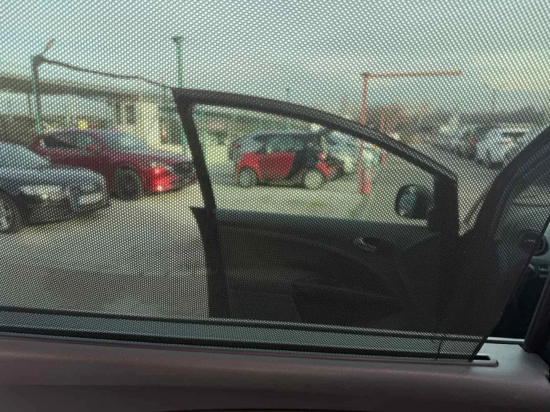 Seat Altea 1.9 XL, снимка 11 - Автомобили и джипове - 52709425