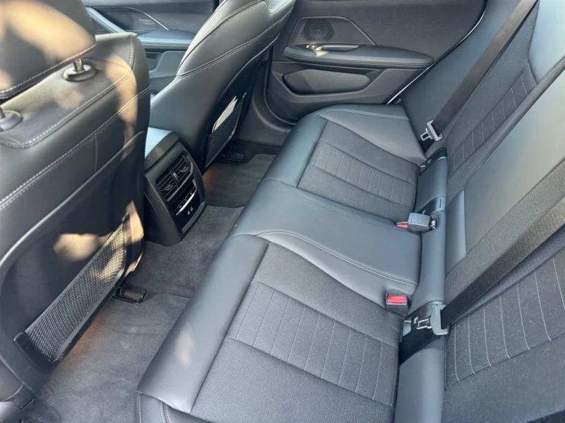 BMW i4 edrive40, снимка 11 - Автомобили и джипове - 52931067