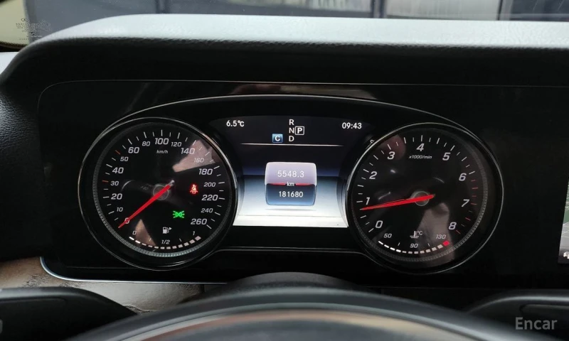 Mercedes-Benz E 300, снимка 8 - Автомобили и джипове - 52992308