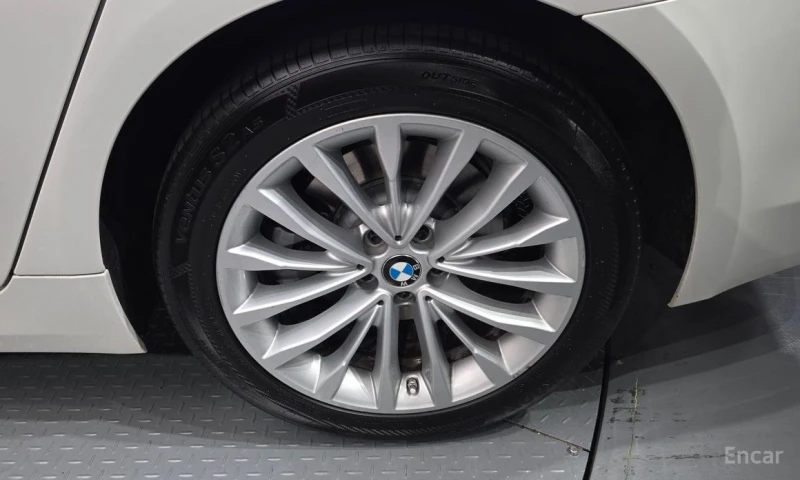 BMW 530, снимка 5 - Автомобили и джипове - 53151080