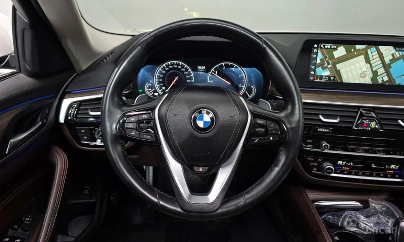 BMW 530, снимка 13 - Автомобили и джипове - 53151080