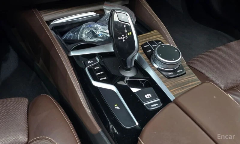 BMW 530, снимка 9 - Автомобили и джипове - 53151080